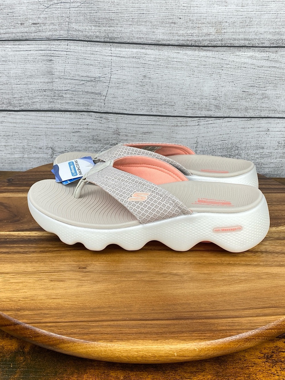 NEW Skechers On The Go Massage Fit Comfort Sandals Natural Tan Women’s Size 8.5